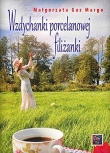 WZDYCHANKI PORCELANOWEJ FILIŻANKI