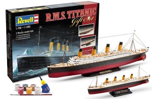 ZESTAW UPOMINKOWY 2 MODELE RMS TITANIC