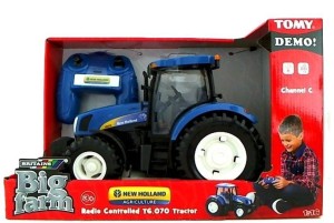 BRITAINS TRAKTOR NEW HOLLAND R/C T6 TOMY, TOMY