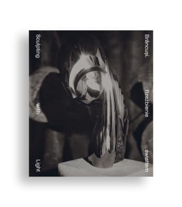 BRANCUSI. RZEŹBIENIE ŚWIATŁEM, BRANCUSI