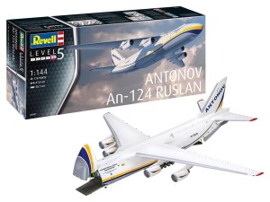 SAMOLOT ANTONOV AN-124 RUSLAN